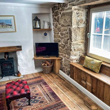 Knocker Cottage Is A 3 Bedroom Made Up Of 1 Double Bedroom And 2 Small Double Bedrooms In Small Village 10 Min To Beaches Кембърн Екстериор снимка