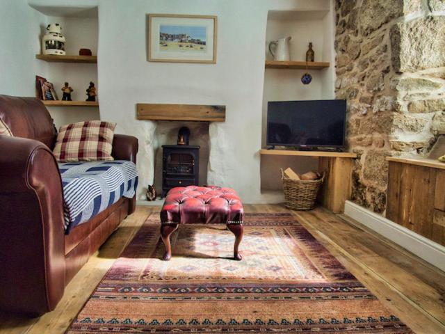 Knocker Cottage Is A 3 Bedroom Made Up Of 1 Double Bedroom And 2 Small Double Bedrooms In Small Village 10 Min To Beaches Кембърн Екстериор снимка
