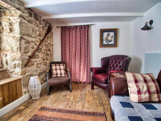 Knocker Cottage Is A 3 Bedroom Made Up Of 1 Double Bedroom And 2 Small Double Bedrooms In Small Village 10 Min To Beaches Кембърн Екстериор снимка