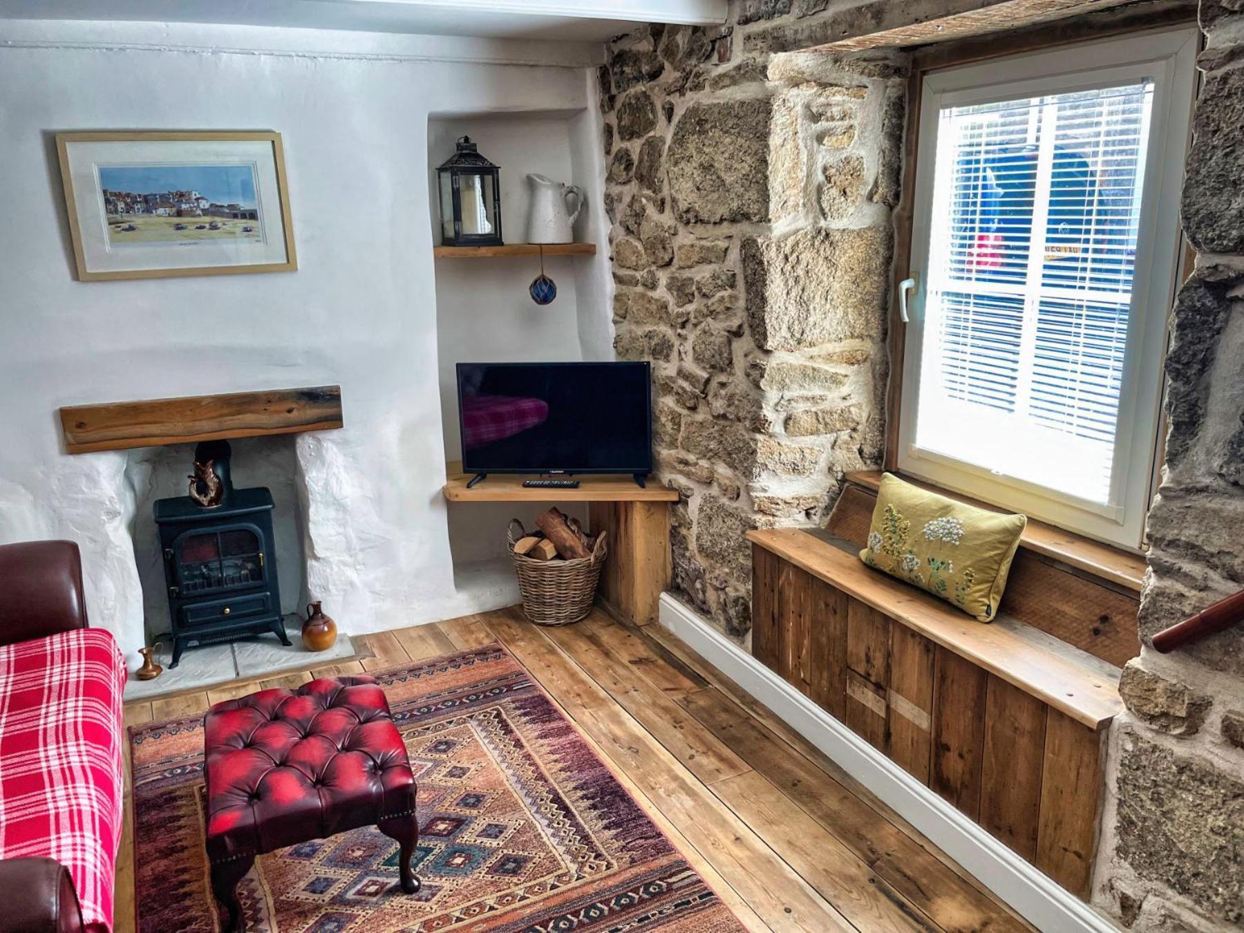 Knocker Cottage Is A 3 Bedroom Made Up Of 1 Double Bedroom And 2 Small Double Bedrooms In Small Village 10 Min To Beaches Кембърн Екстериор снимка